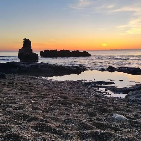 Beautiful Just A Few Meters From The Sea Apartment Denia